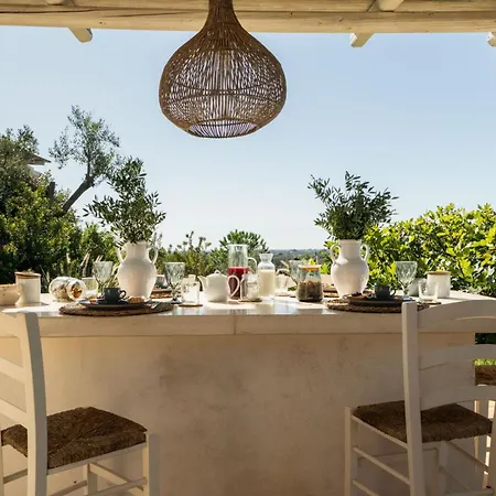 San Vito Due فيلة أوستوني